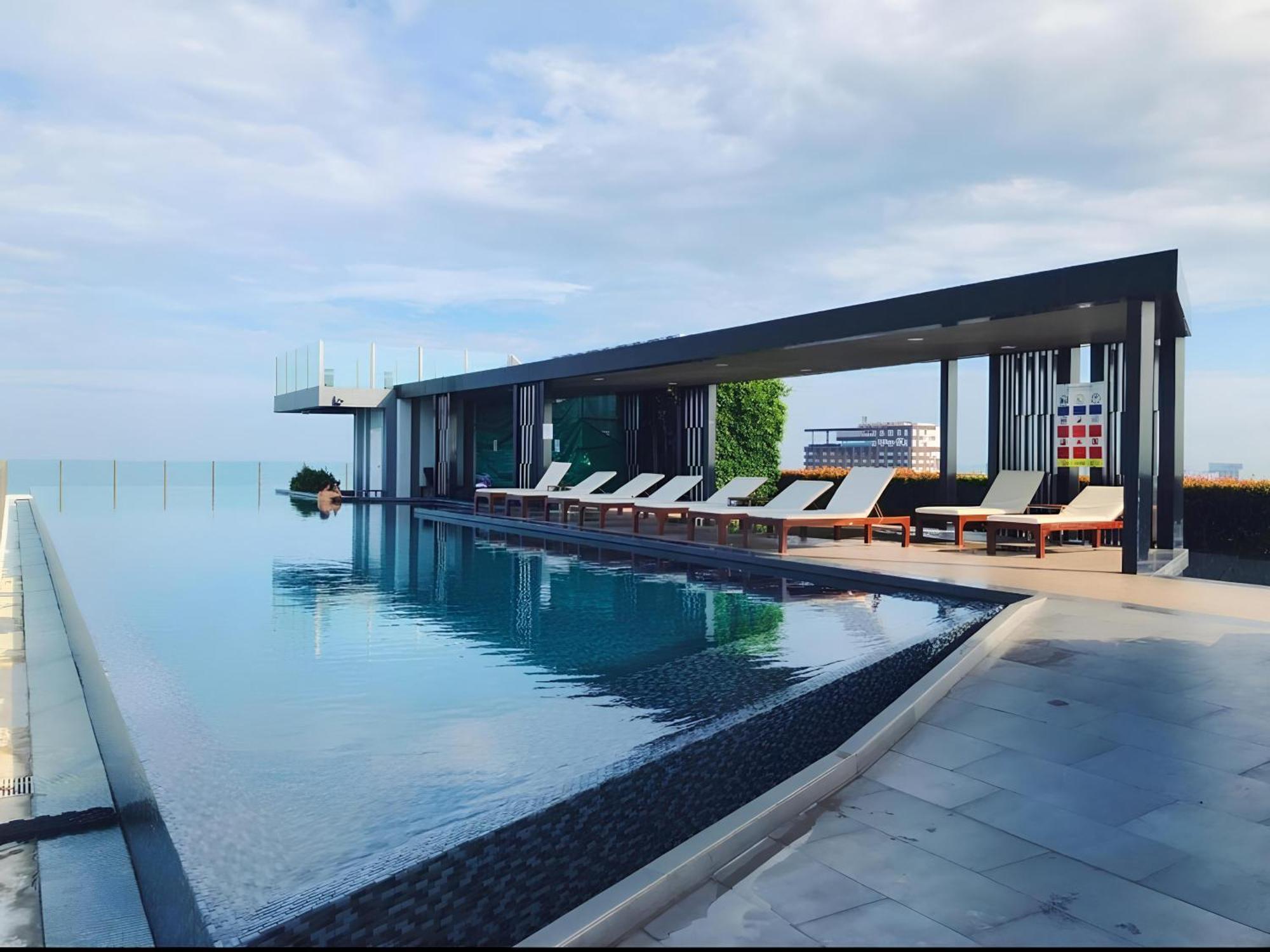 Central Pattaya - Sea View Large Balcony Condo With Infinity Pool Экстерьер фото