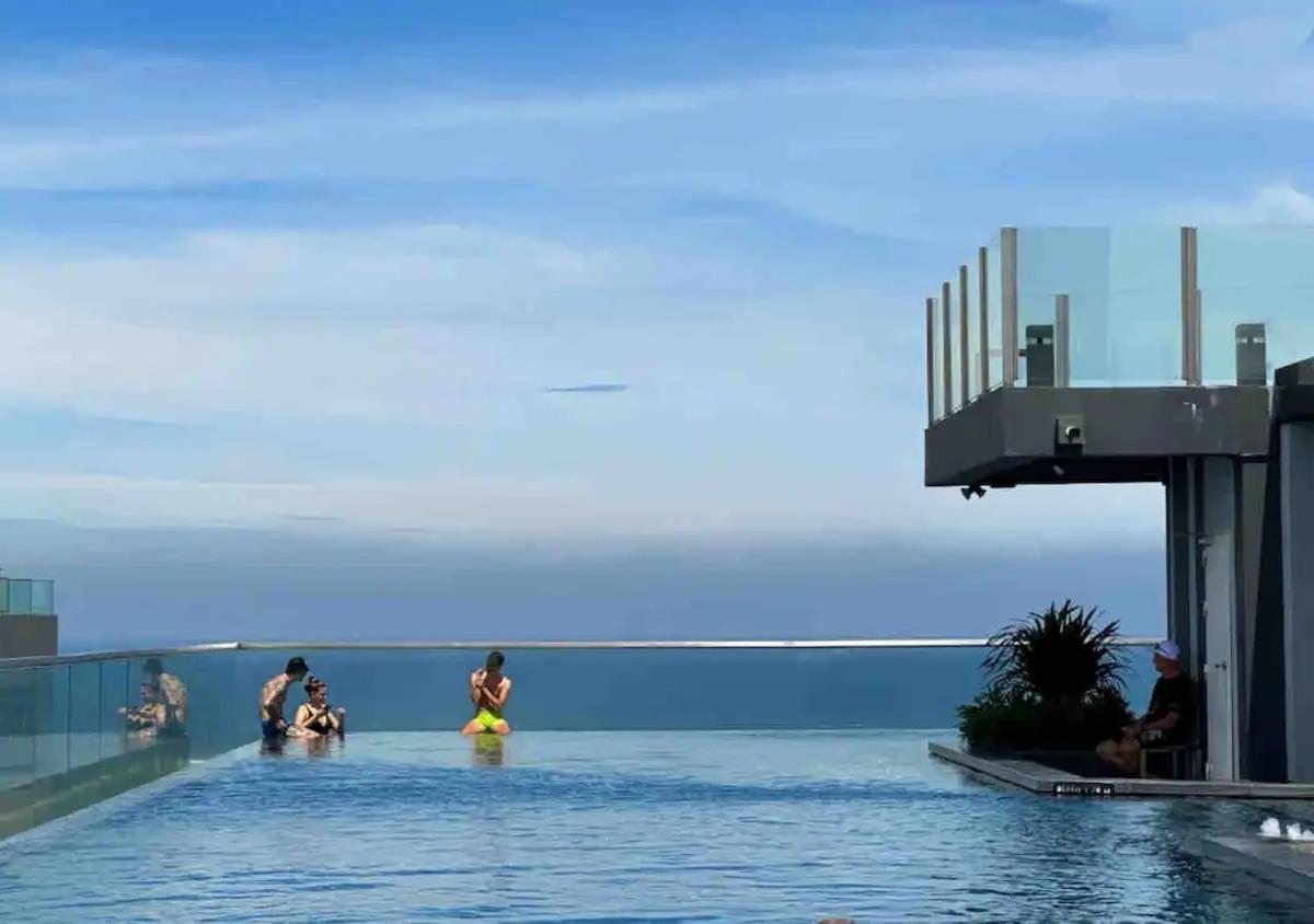Central Pattaya - Sea View Large Balcony Condo With Infinity Pool Экстерьер фото